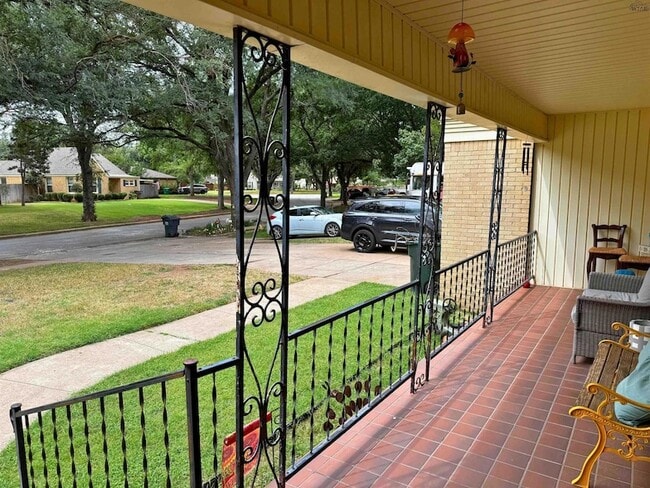 Photo - 2412 Dartmouth St