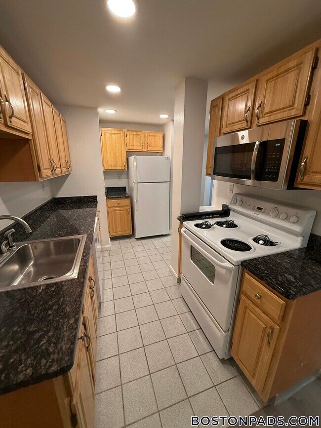 108 Jersey St Unit D