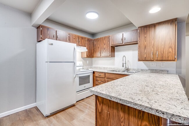 Stonecreek Apartments