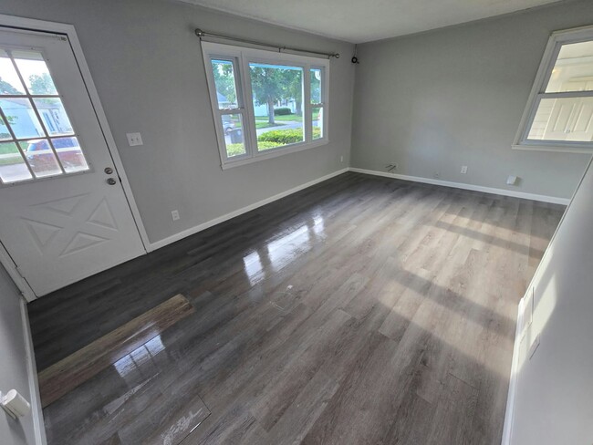 Photo - 1712 Garwood Dr