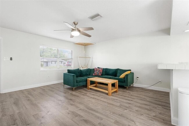 Photo - 5120 Brookmeade Dr