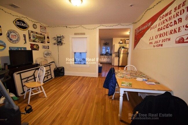 Photo - 23 Caldwell St Unit 2