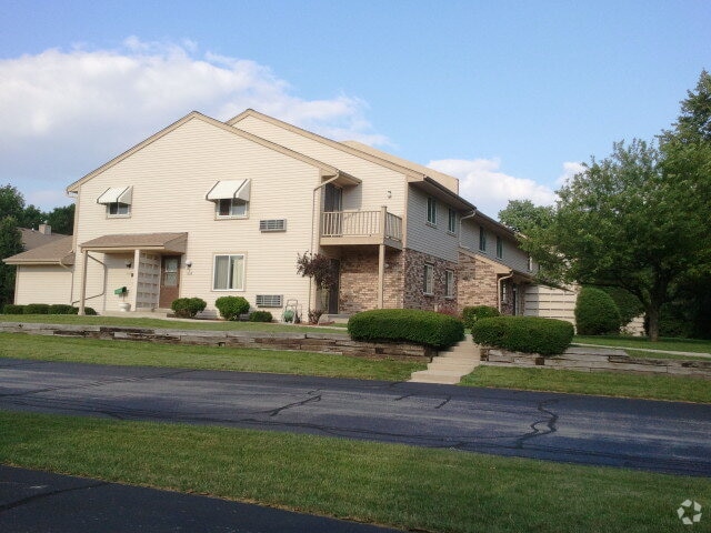 Building Photo - 4670 S Woodland Dr Unit 1 Rental