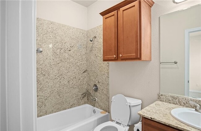 Photo - 305 Sterling St