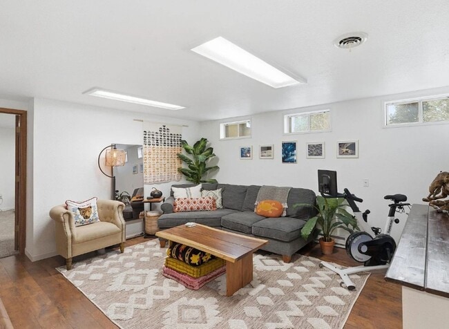 Photo - Beautiful 3 Bed 3 Bath located on Military Hill!