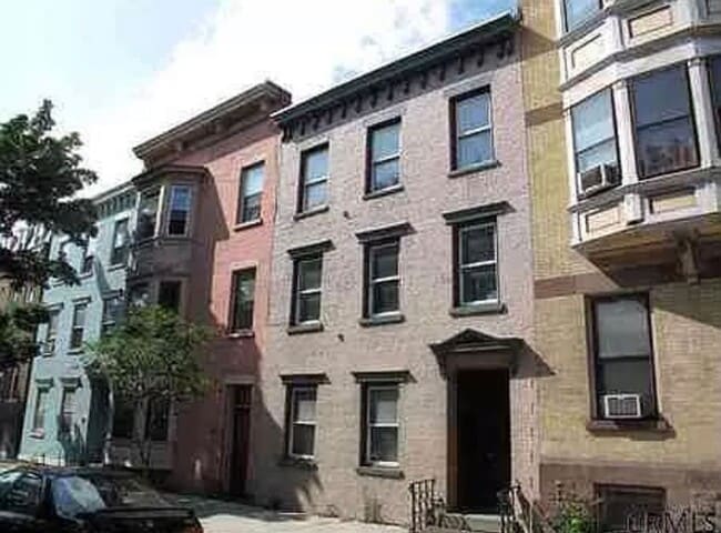Building Photo - 398 Madison Ave Unit 1 Rental