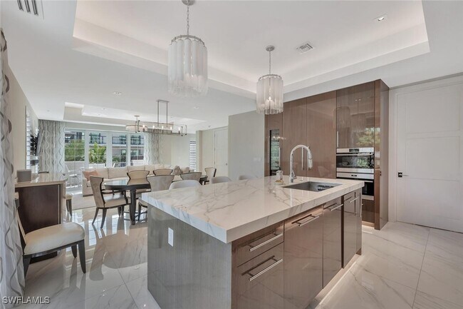 Building Photo - 490 5th St S Unit 101