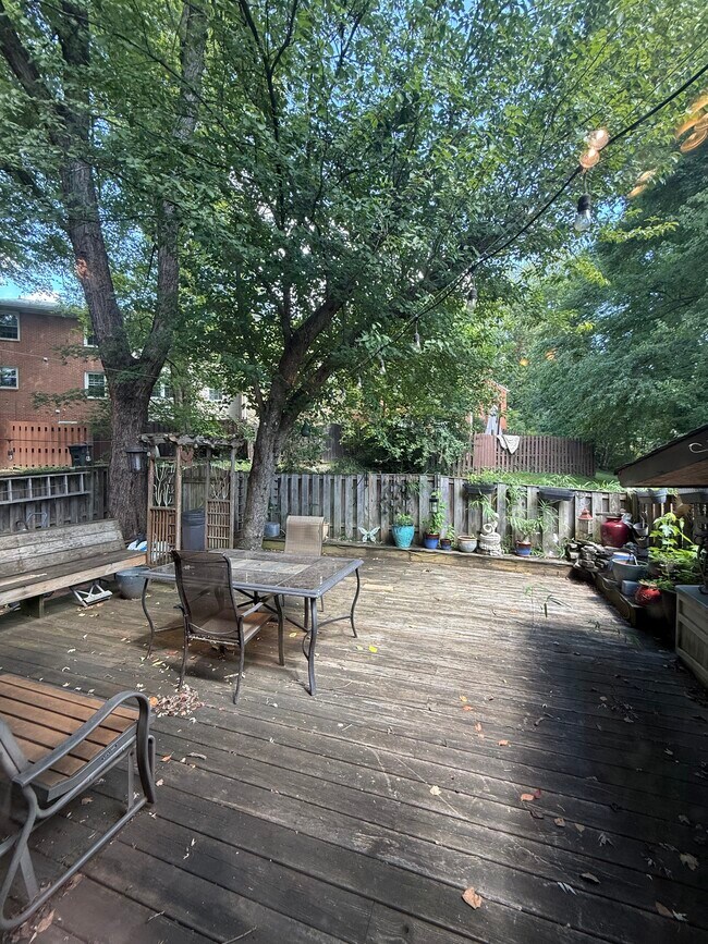 Backyard deck walkout from the kitchen. - 3307 Webley Ct