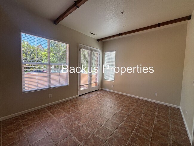11 Huerta Ave Unit 11 Main