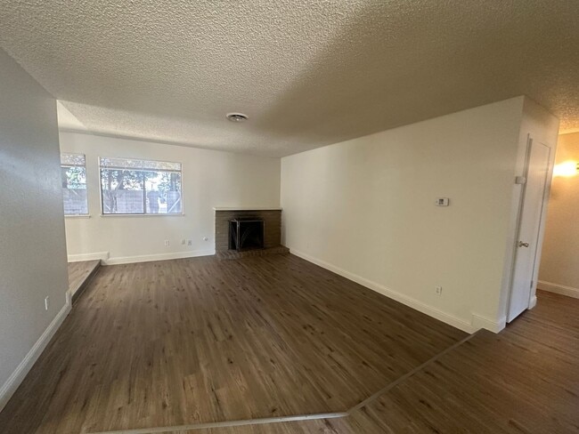 Photo - 1701 Ortega Dr