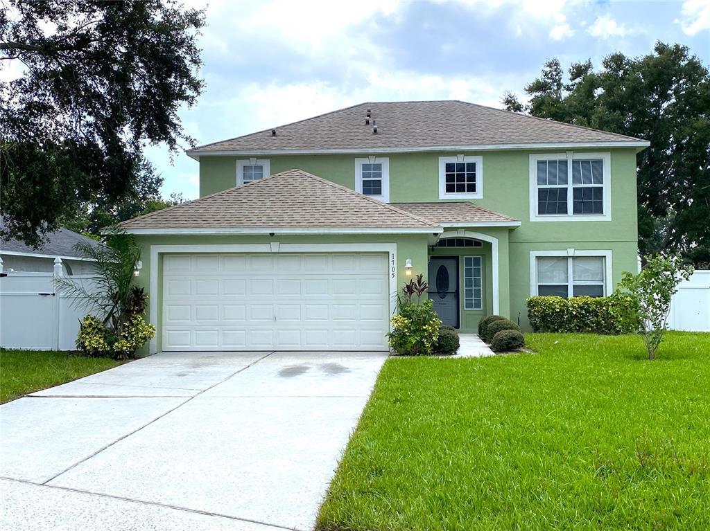 Photo - 1705 Lochshyre Loop