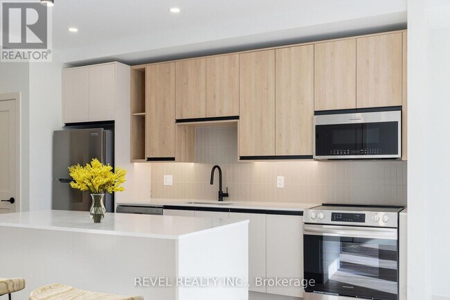 Photo - 4390 Hillview Dr Unité 405