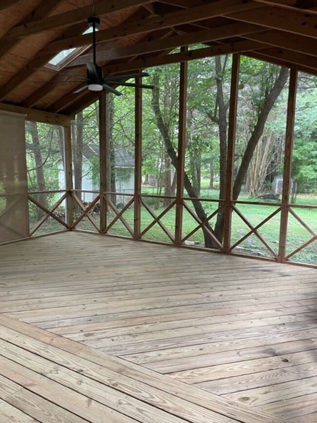 Photo - Nice 3 Bedroom home with great outdoor space