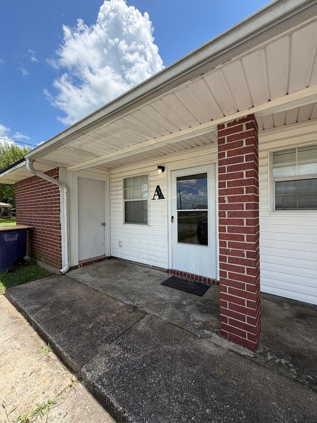 Photo - Kinney Street A &amp; B Unit A
