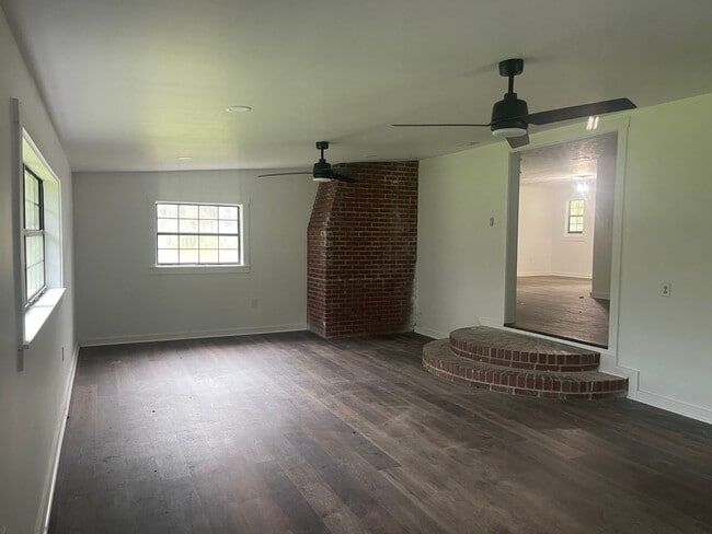 Building Photo - 784 Benjamin Chaires Rd