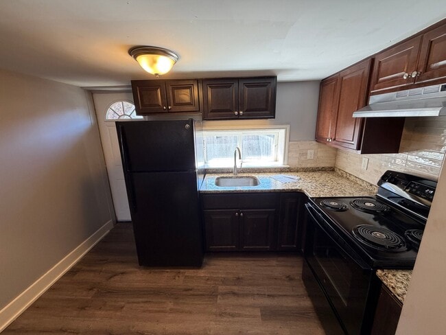 134 W Airy St