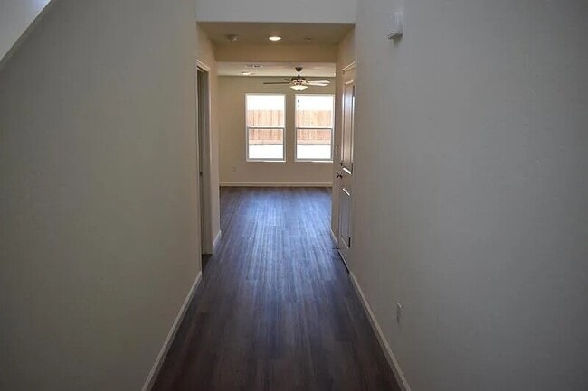 Photo - 736 Athena Dr