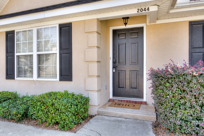 Photo - 2044 Lillian Dr