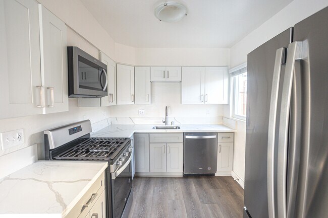 Photo - Bay Park Apartments