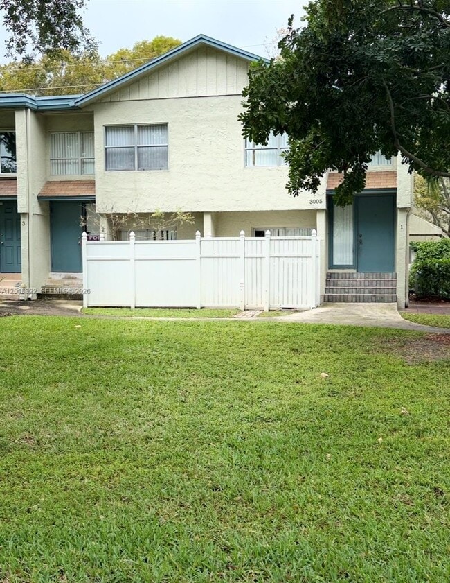 Building Photo - 3005 NW 5th Terrace