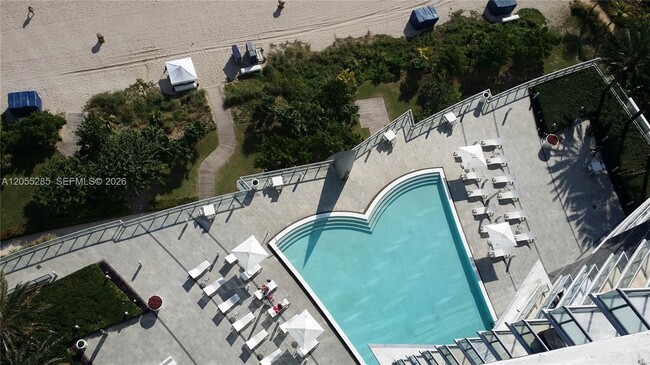 Photo - 17121 Collins Ave Unidad 2306