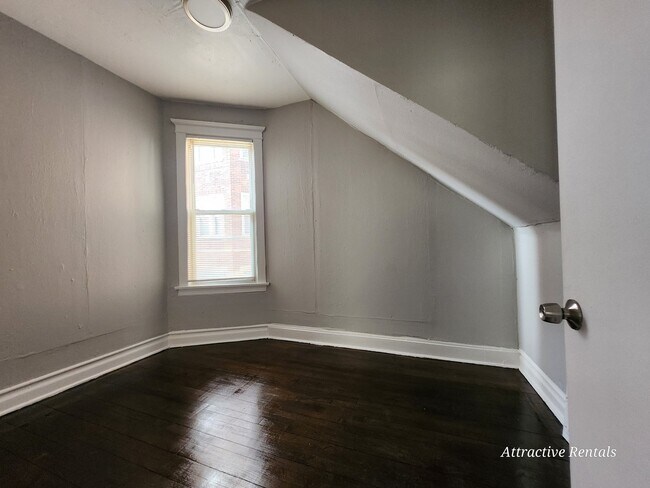 Photo - 7632 S Drexel Ave Unit 2