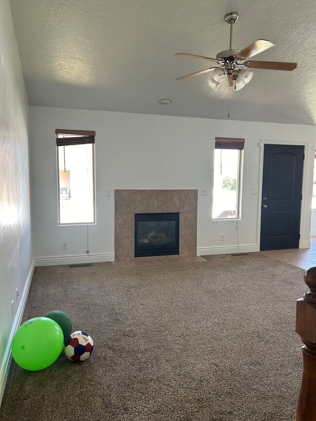 Photo - Charming Spacious Cedar City Home