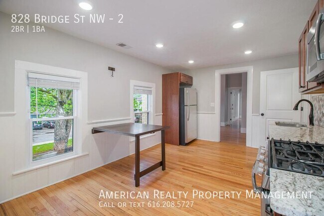 Photo - 828 Bridge St NW Unit 2