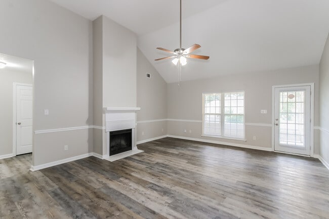 Photo - 6240 Freedom Cir Casa