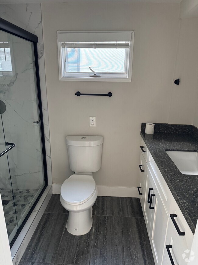Building Photo - 5167 Edgeware Rd Rental