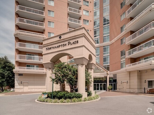 Building Photo - 3101 N Hampton Dr Rental