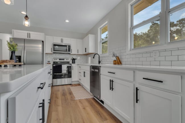 Photo - 617 Porters Neck Rd