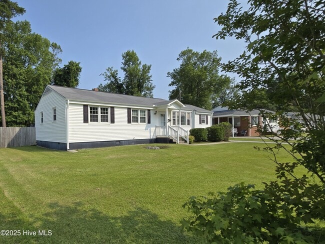 Building Photo - 801 Barn St Rental