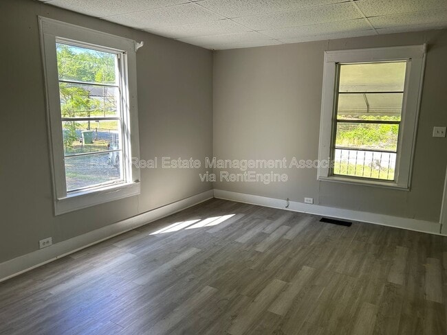 Photo - 926 N 9th St