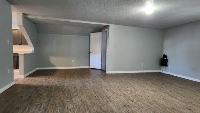 Photo - 3214 E 10th Ave Unidad 3214 E. 10th Ave.