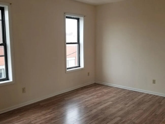 Photo - 182 Ferry St Unit 3B