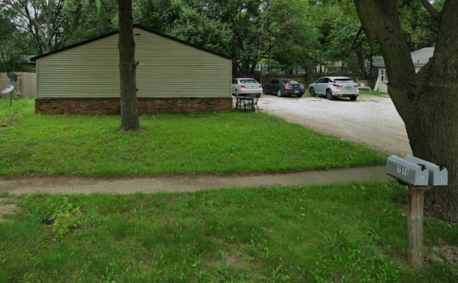 Building Photo - 1511 Kings Way Unit A