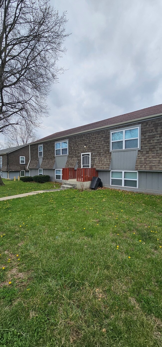 Photo - 744 N 70th St Unit 744 N 70th St, Kansas Cit