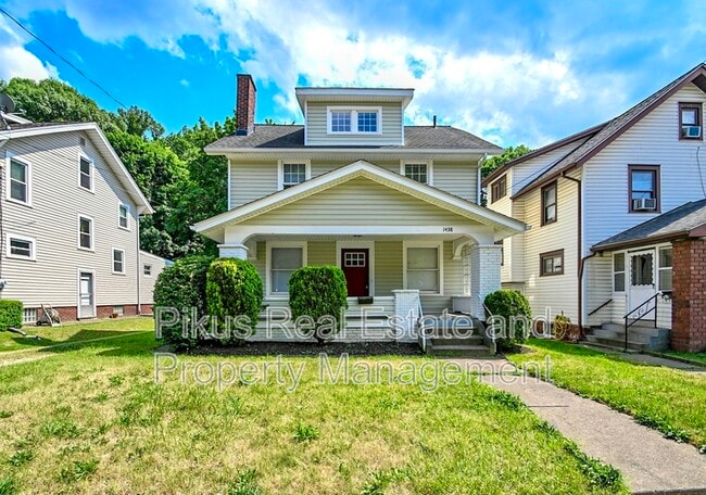 Building Photo - 1438 34th St NW