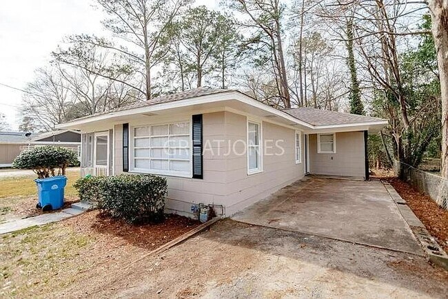 Photo - 2425 Avalon Rd