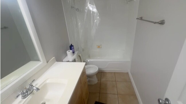 Building Photo - 3605 Steck Ave