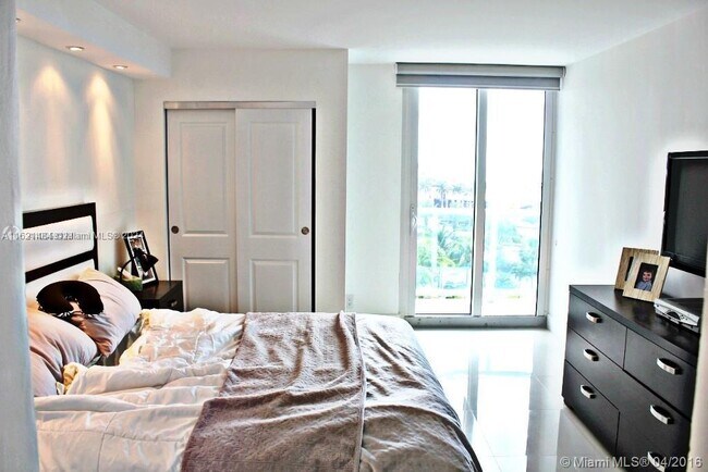 Photo - 100 Bayview Dr Unit # 501