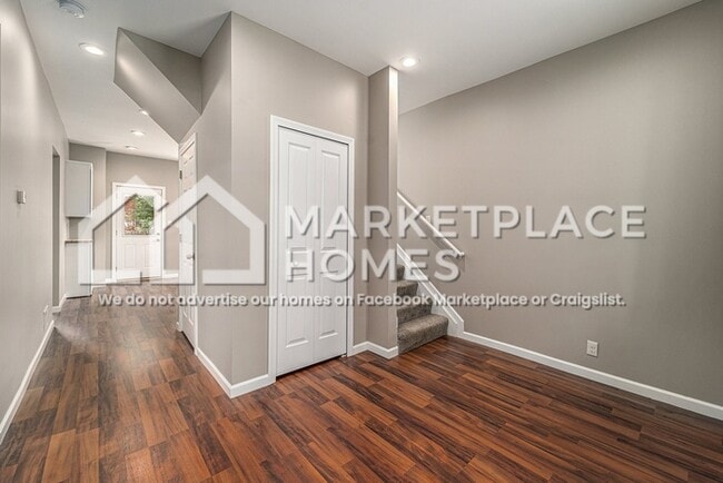 Photo - 242 Englewood St