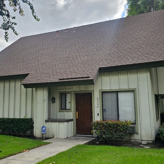 Building Photo - 9502 Karmont Ave Rental