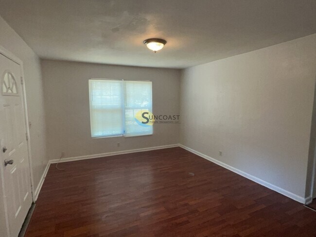5221 Cleveland Rd