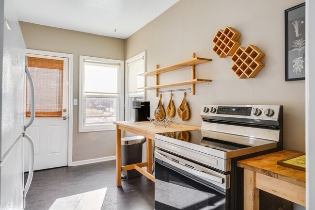 Photo - UNFURNISHED Charming 1 Bed, 1 Bath Rental Condo in Arbor Lodge neighborhood! Unit 1