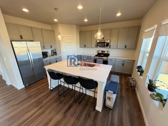 Photo - 2069 Angus St