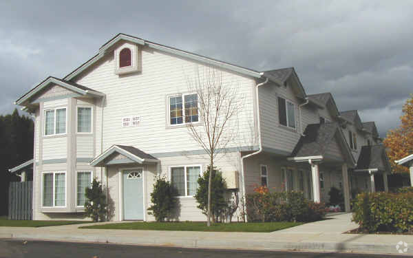 Willow Pointe Apartments - Willow Pointe Apartments
