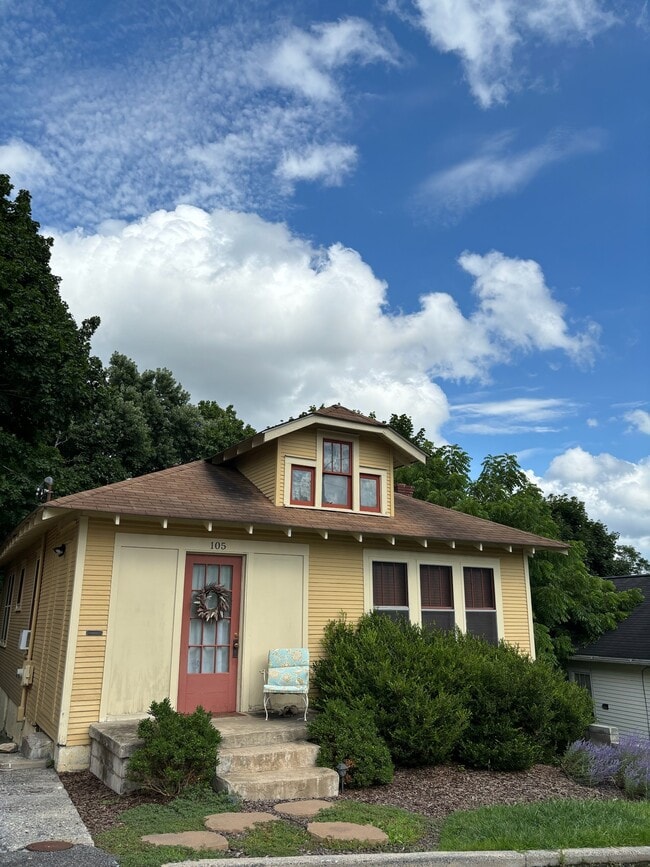Building Photo - 105 Stanhope Ct Rental