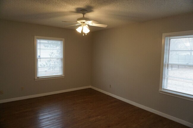 Photo - 4109 31st St